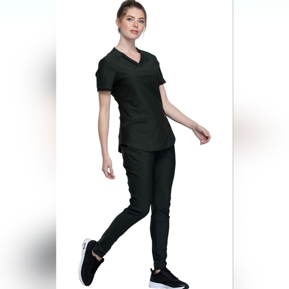 Cherokee Women's Form Scrub Set